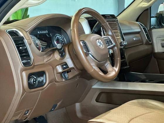 RAM 2500 6.7 I6 TURBO DIESEL LARAMIE CD 4X4 AUTOMÁTICO